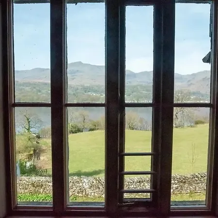 The At Brantwood, 4 Bedroom House With Views And Access