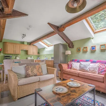 Ferienhaus The At Brantwood, 4 Bedroom House With Views And Access Coniston