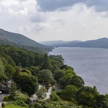 The At Brantwood, 4 Bedroom House With Views And Access *