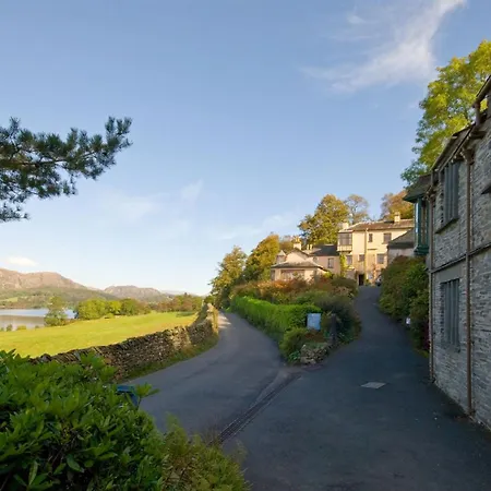 The At Brantwood, 4 Bedroom House With Views And Access 科尼斯顿